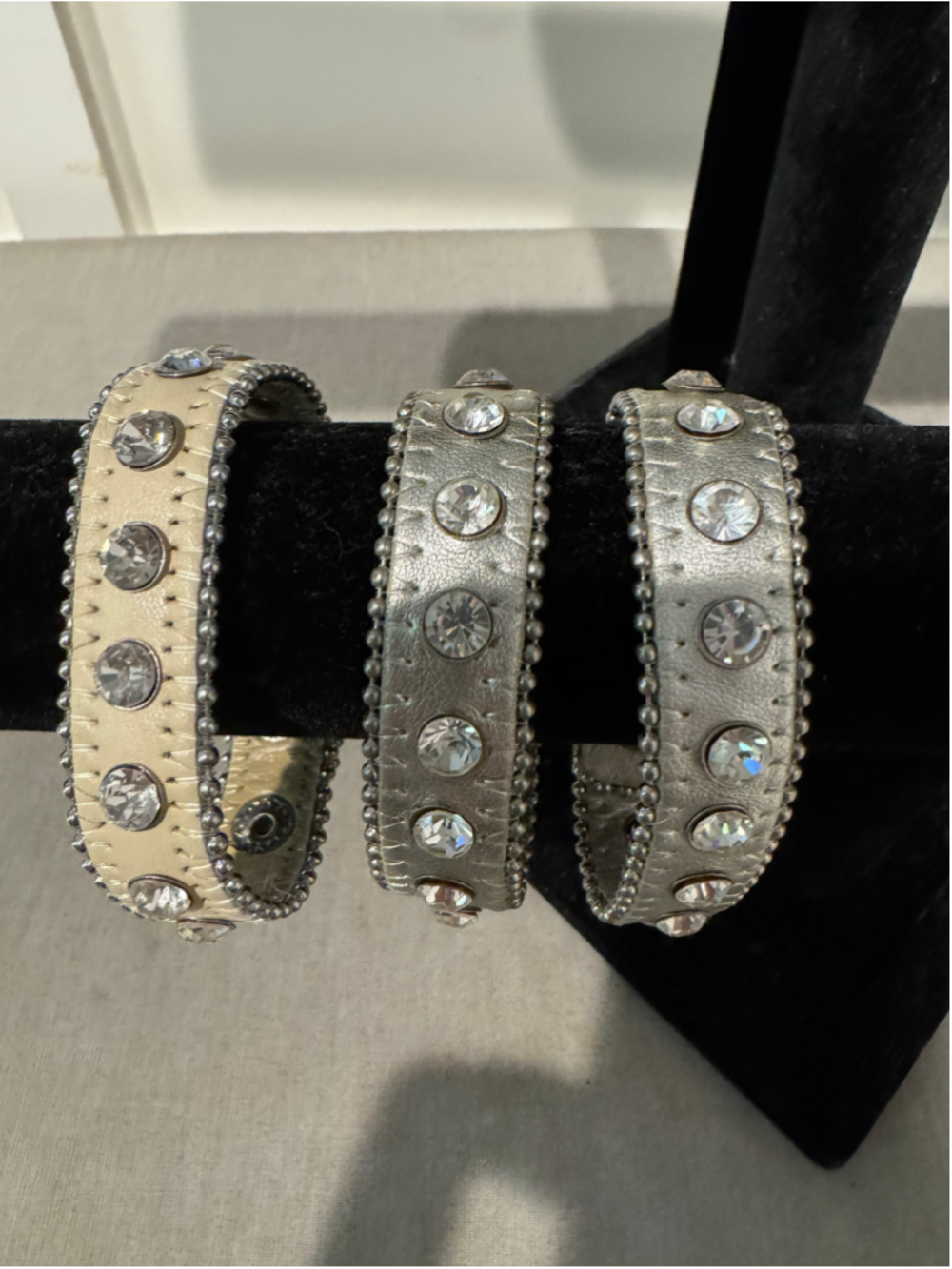 Women's Unbranded 3 Piece Bracelet Set Silver Beige Rhinestone Studded Snaps